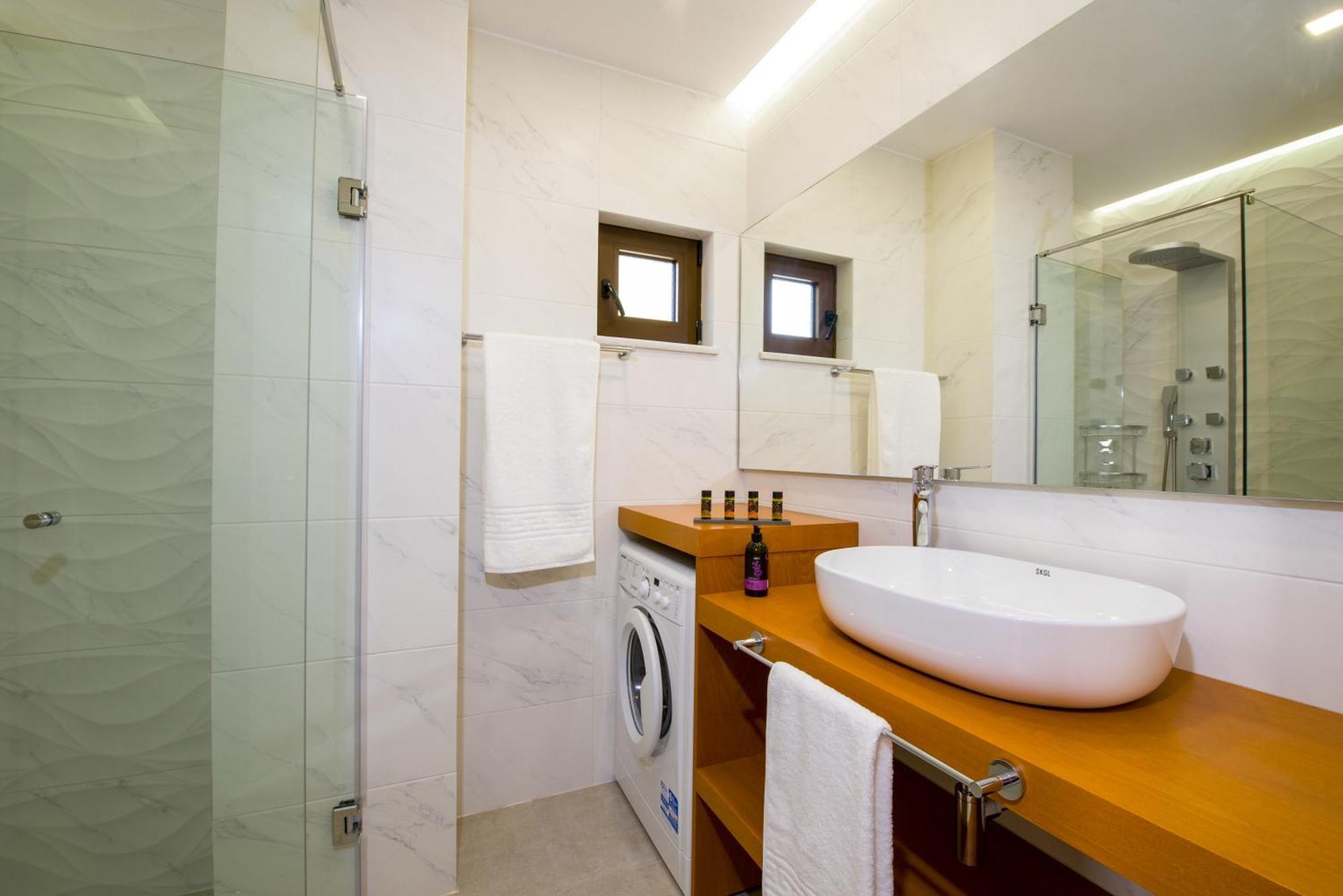 Aretousa Apartamento *